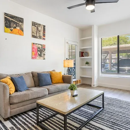 2Br Cozysuites At Kierland Commons With Pool #03
